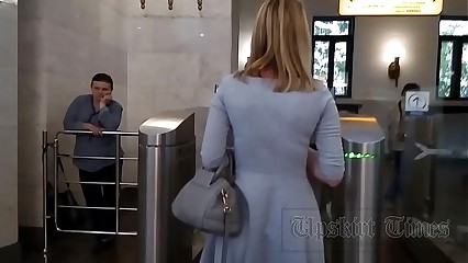 meretricious upskirt